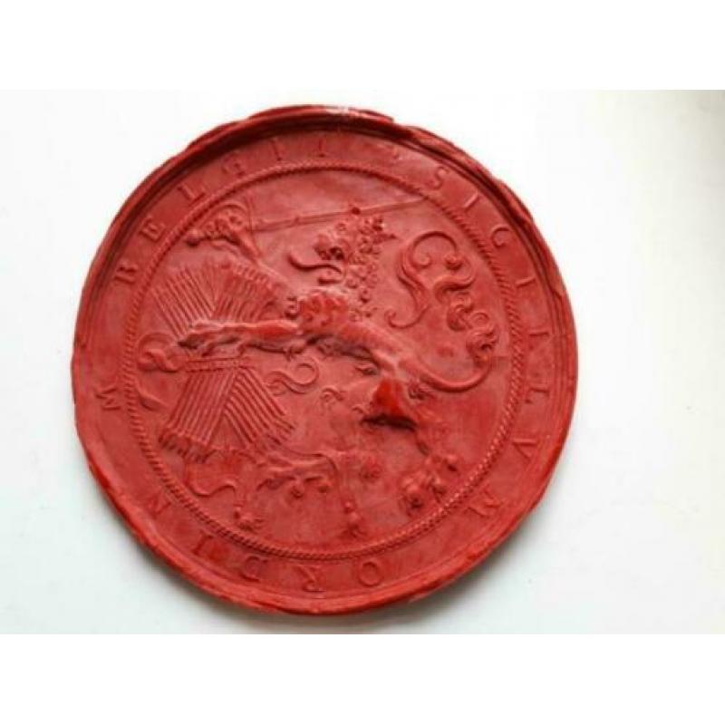 Heraldiek zegels 3 Holland België Leeuw rood en groot