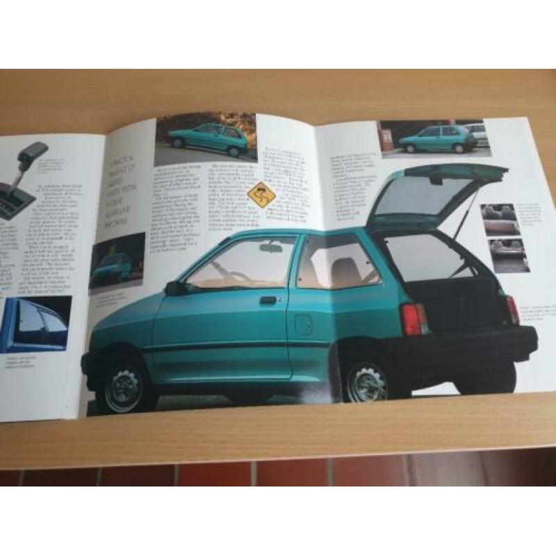 Folder Ford Festiva 1992 (model Mazda 121)