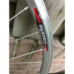 Fietswiel ,voorwiel 28 inch/ verende voorvork Koga etc.