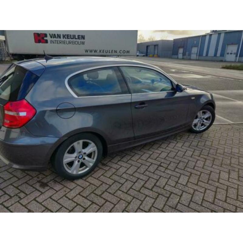 BMW 1-Serie 2.0 D 118 3DR 100KW 2007 Grijs