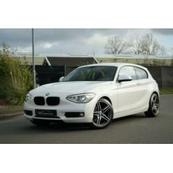 BMW 1-serie 114i EDE Business Sport wit Parelmoer 114.965 km
