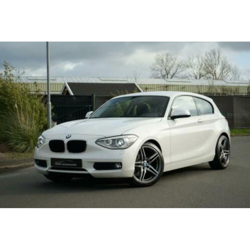 BMW 1-serie 114i EDE Business Sport wit Parelmoer 114.965 km