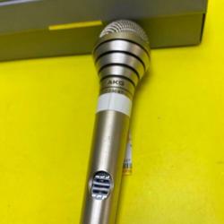 AKG | D330 BT | Microfoon | in hoes | Silver edition