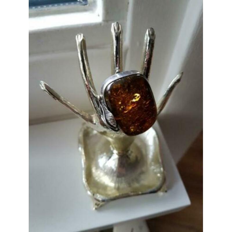 Artdeco zilveren barnsteen ring