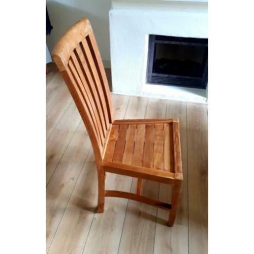 6 Eettafel/Eetkamer stoelen.