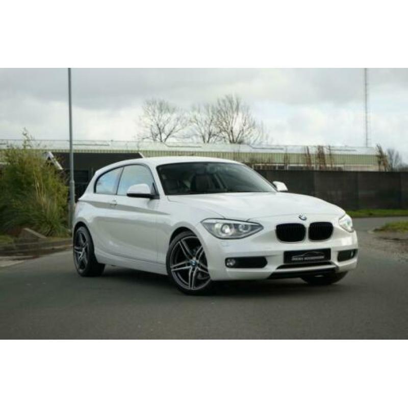 BMW 1-serie 114i EDE Business Sport wit Parelmoer 114.965 km