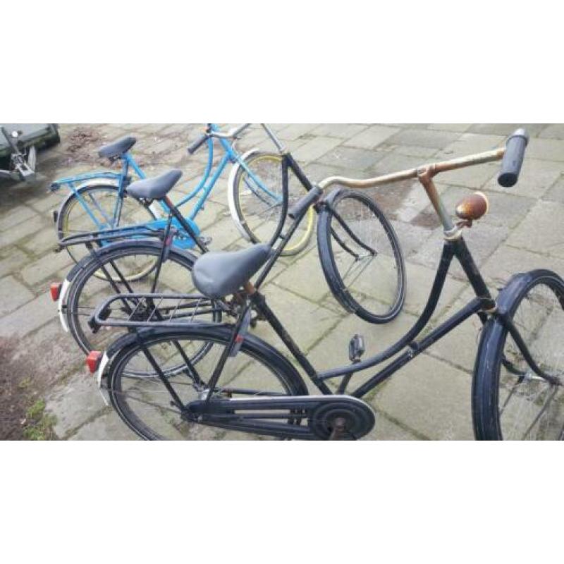 3 oma fietsen en 1 sloopomafiets en 1 batavus