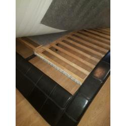 Tweepersoonsbed leer 160x200