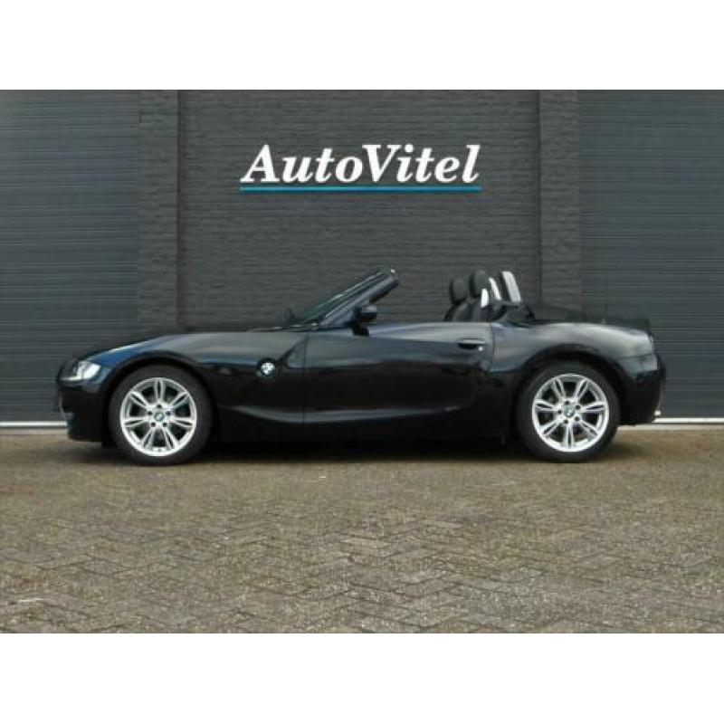 BMW Z4 Roadster 2.2i Leder, HiFi Premium, Cruise-Control, EC