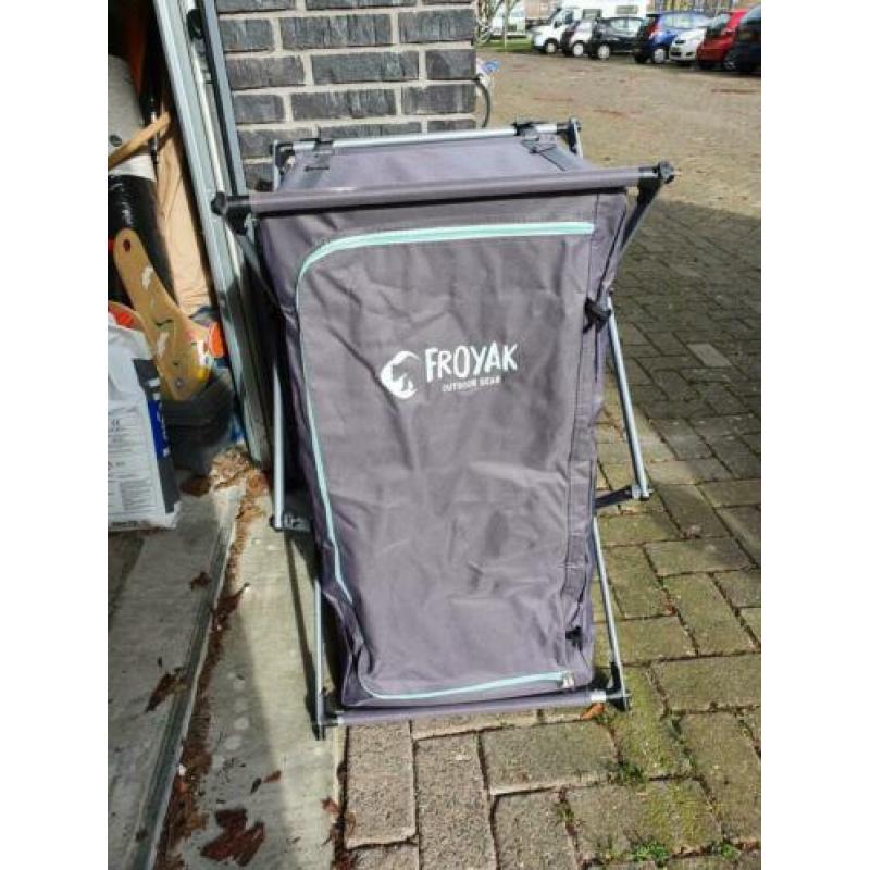 Camping opberg kast