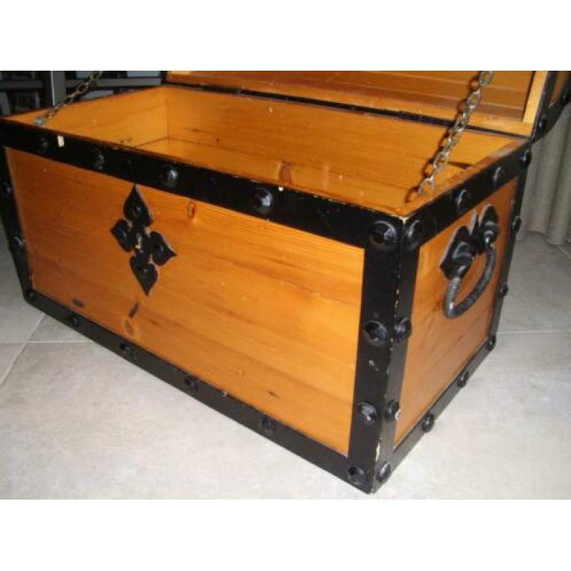 houten kist, schatkist, piratenkist