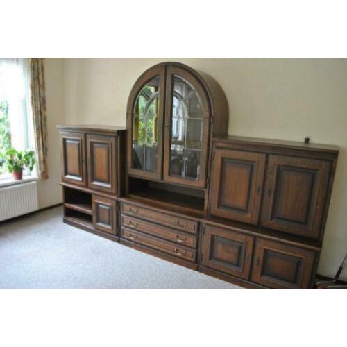 Wandmeubel (hout, 3 delen, 3 meter breed, glas in lood