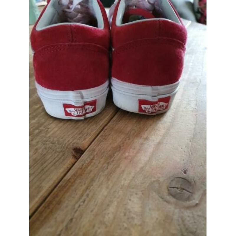 Leuke rode suede Vans maar 36