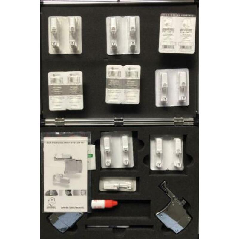 oorbellen schiet set / oorpiercing studex