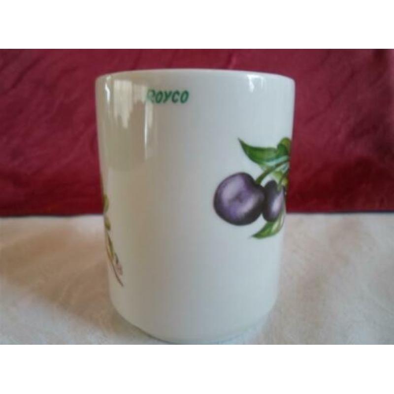 2 mokken Royco. Villeroy en Boch