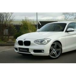 BMW 1-serie 114i EDE Business Sport wit Parelmoer 114.965 km