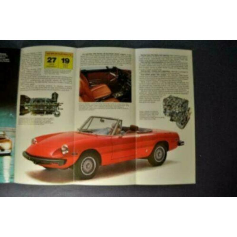 1976 Alfa Romeo 2000 Spider Veloce Brochure USA