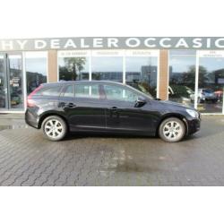 Volvo V60 2.4 D5 Momentum Navi cruise xenon