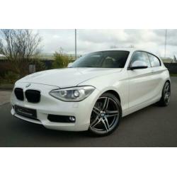 BMW 1-serie 114i EDE Business Sport wit Parelmoer 114.965 km