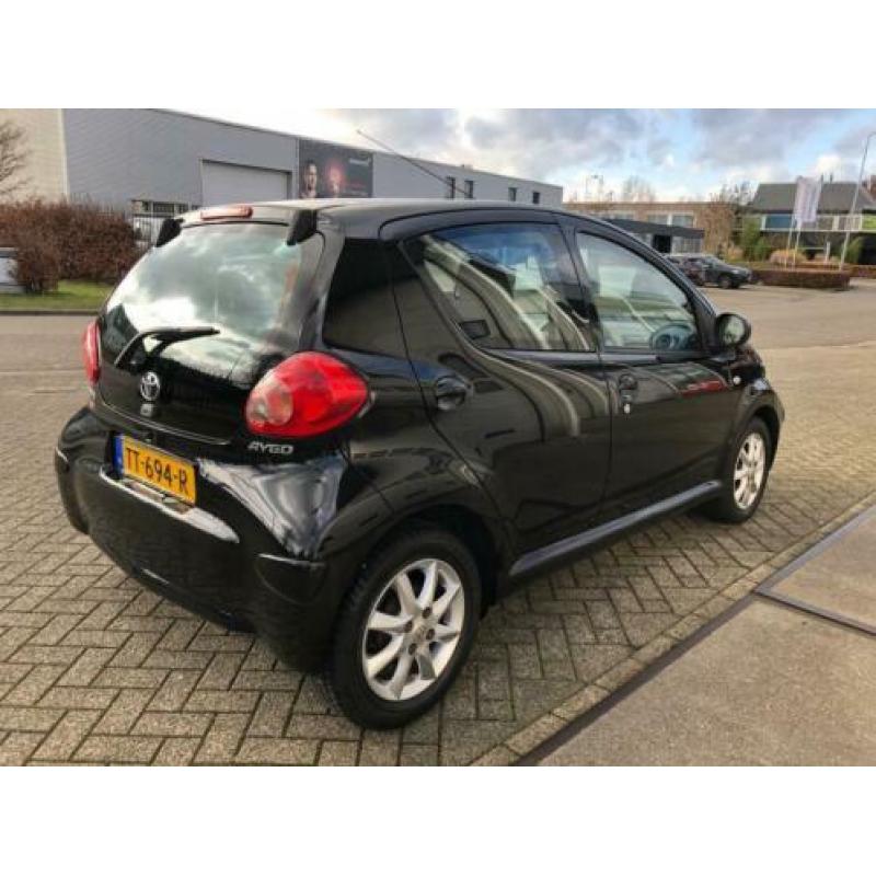 Toyota Aygo 1.0-12V [bj 2006] 5DRS/AIRCO+NW KOPPELING!