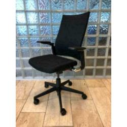 Ahrend , (2020) , bureaustoelen , zwarte stof