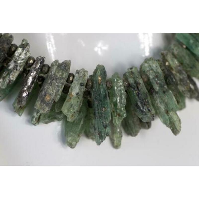 Groene apatiet kristallen edelsteen choker ketting