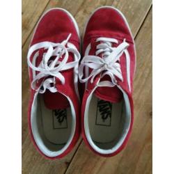 Leuke rode suede Vans maar 36