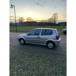 Volkswagen Polo 1.4 44KW AUT 2001 Grijs
