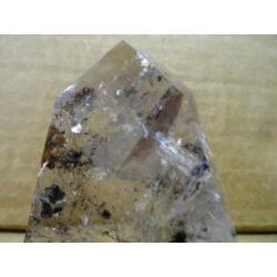 Rutielkwarts, toermalijn en mica, bergkristal