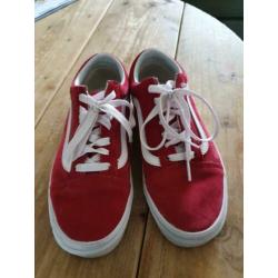Leuke rode suede Vans maar 36