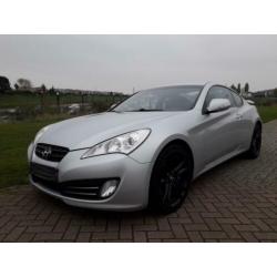 Hyundai Genesis coupe 3.8 V6 AUT 2010