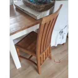 6 Eettafel/Eetkamer stoelen.