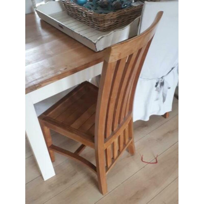 6 Eettafel/Eetkamer stoelen.