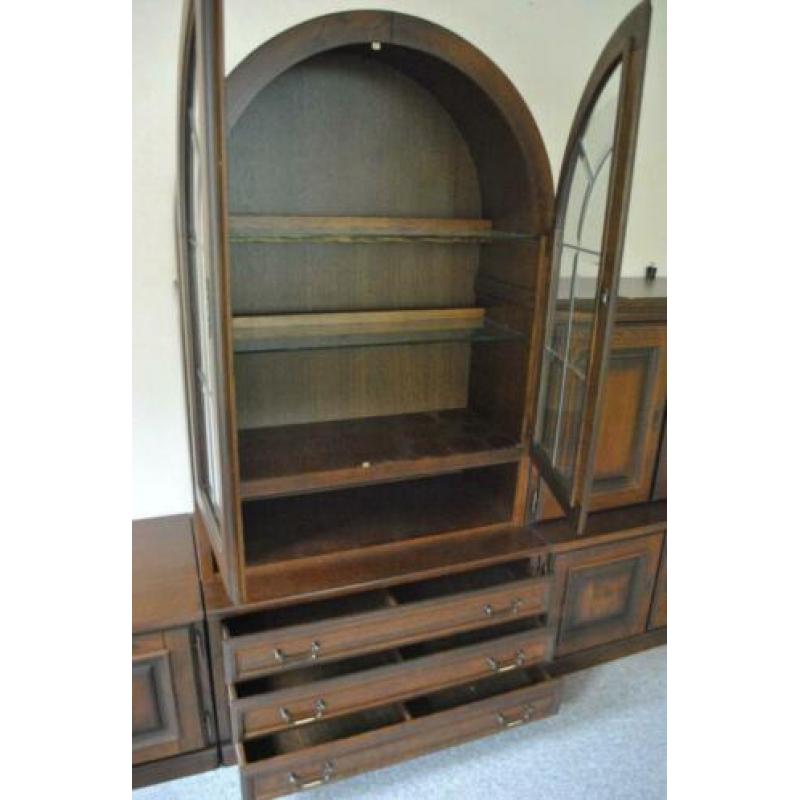 Wandmeubel (hout, 3 delen, 3 meter breed, glas in lood
