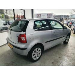 Volkswagen Polo 1.4-16V Comfortline AUTOMAAT/ CLIMATE CONTRO