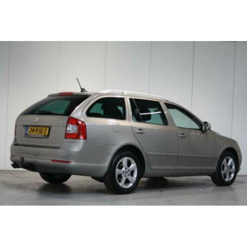 Skoda Octavia Combi 1.2 TSI Elegance Business Line NAVI|LEER