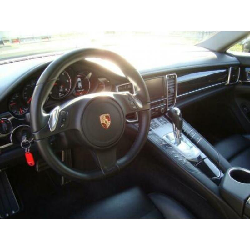 Porsche Panamera 3.0 D Schuifdak luchtvering 20 inch memory