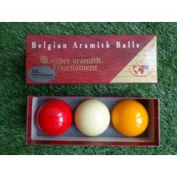 4 dozen Super Aramith Tournament 61,5 mm, wedstrijdballen