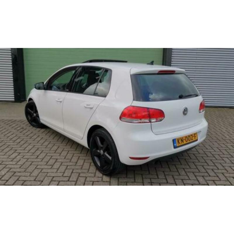 Volkswagen Golf 1.6 TDI 77KW BM 5D 2011 Wit VOL OPTIE