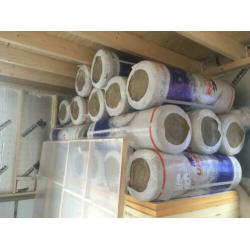 Partij Glaswoll rollen 140mm en 101mm