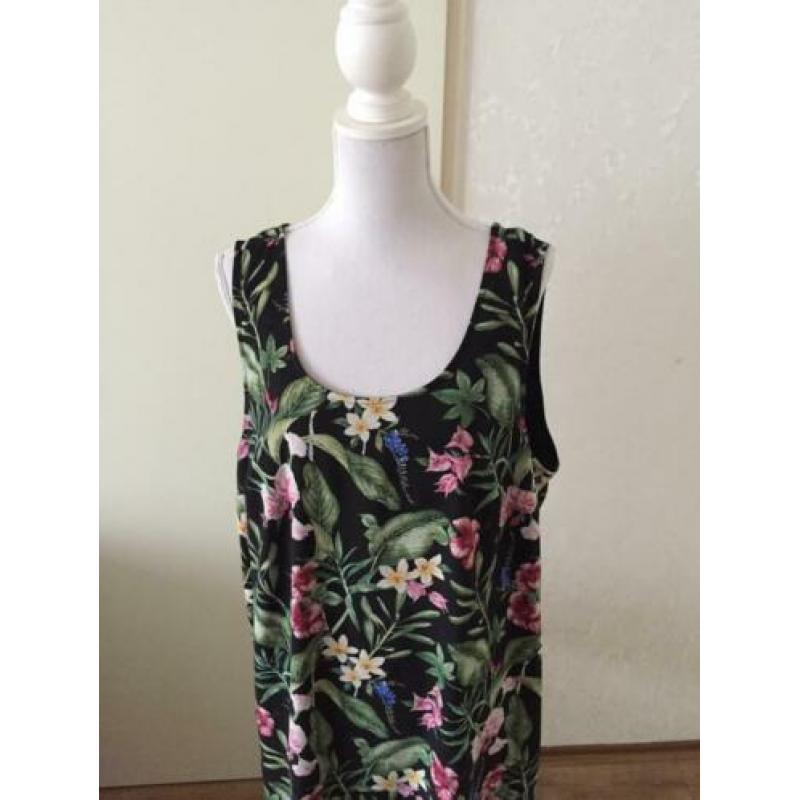 376. Miss Etam Top Zwart ZGAN maat 52