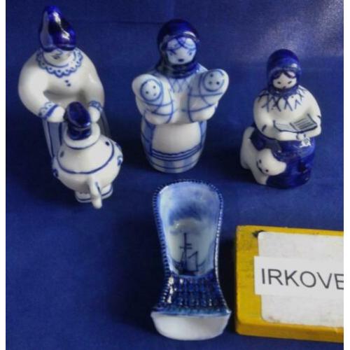 RUSLAND * BLAUW WITTE BEELDJES * 5 Stuks *