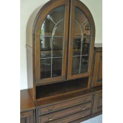 Wandmeubel (hout, 3 delen, 3 meter breed, glas in lood
