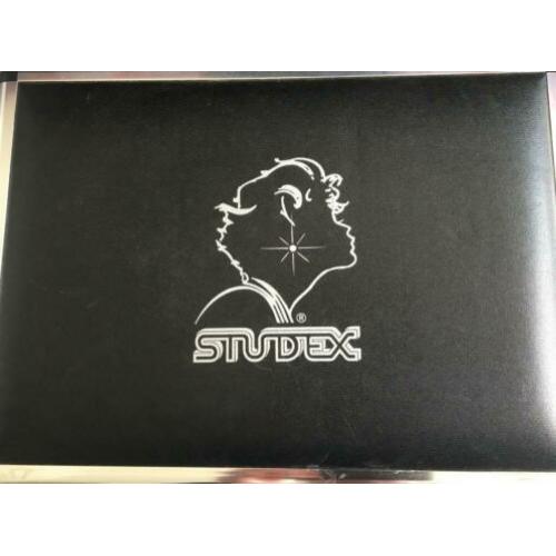 oorbellen schiet set / oorpiercing studex