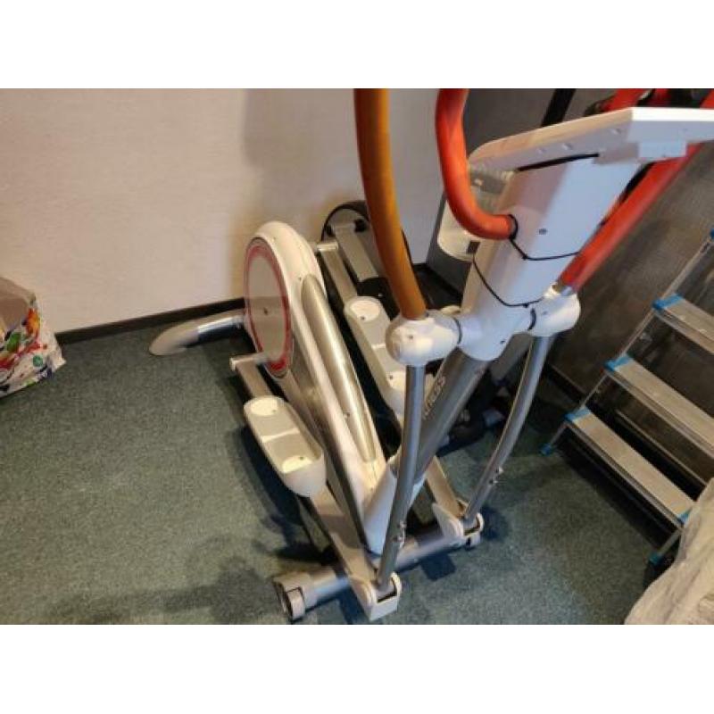 flow fitness crosstrainer