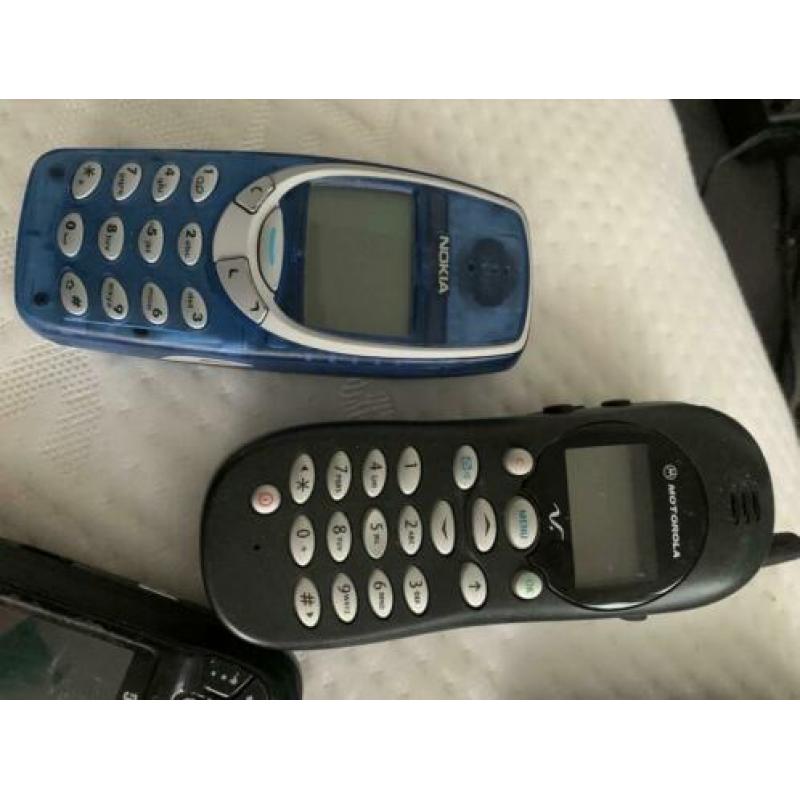 Oude mobiele telefoons