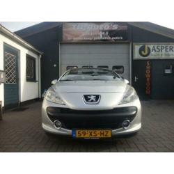 Peugeot 207 CC 1.6 VTi Première ! AIRCO / LEER !