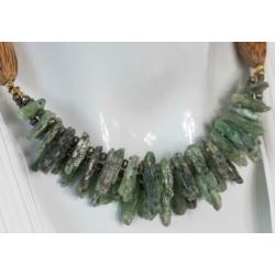 Groene apatiet kristallen edelsteen choker ketting