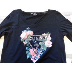 Guess zeer leuk truitje maat xl=42.