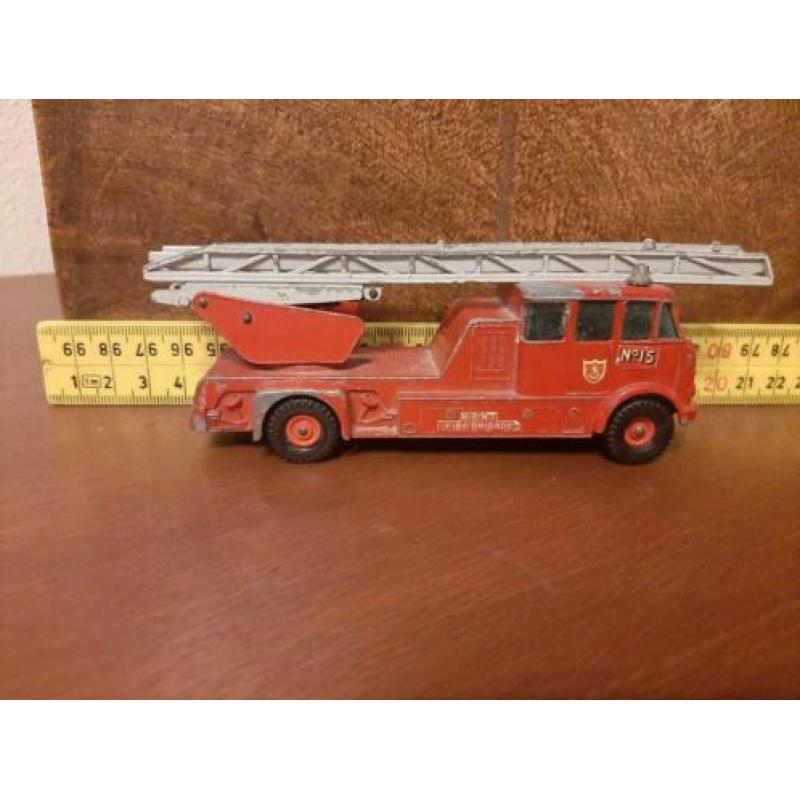 Lesney merrywheather fire engine